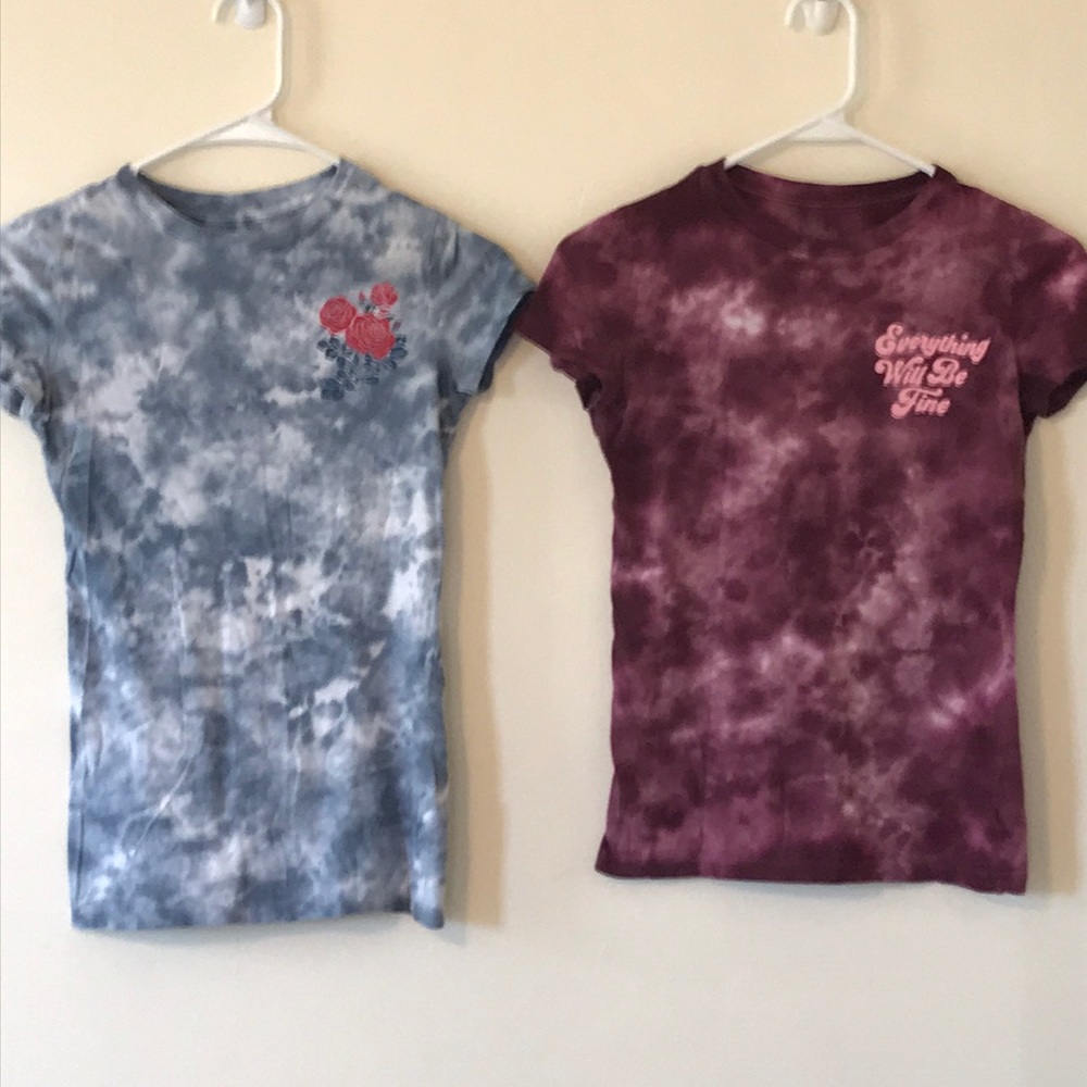 Aeropostale tie-dye short sleeve shirt bundle.